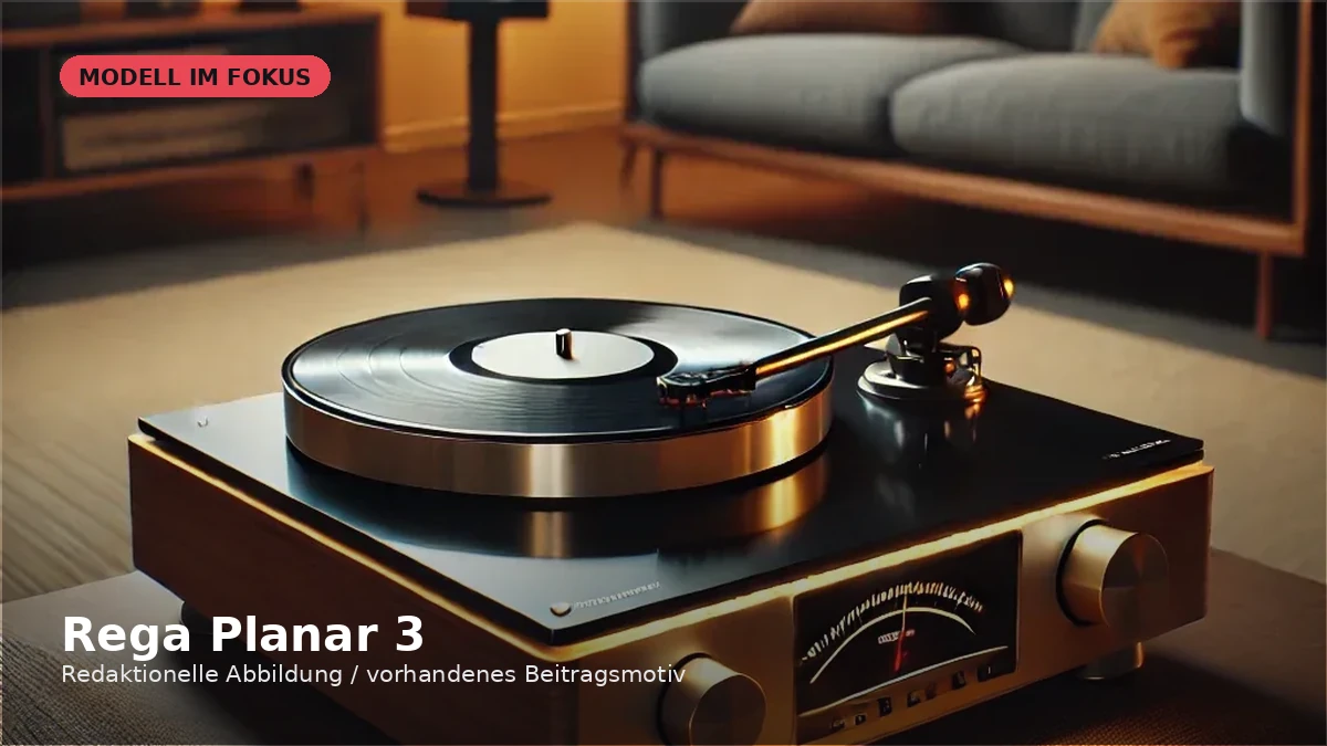 Produktvisual zum Check „Rega Planar 3 im Check: Puristischer Riemenläufer mit RB330-Tonarm“